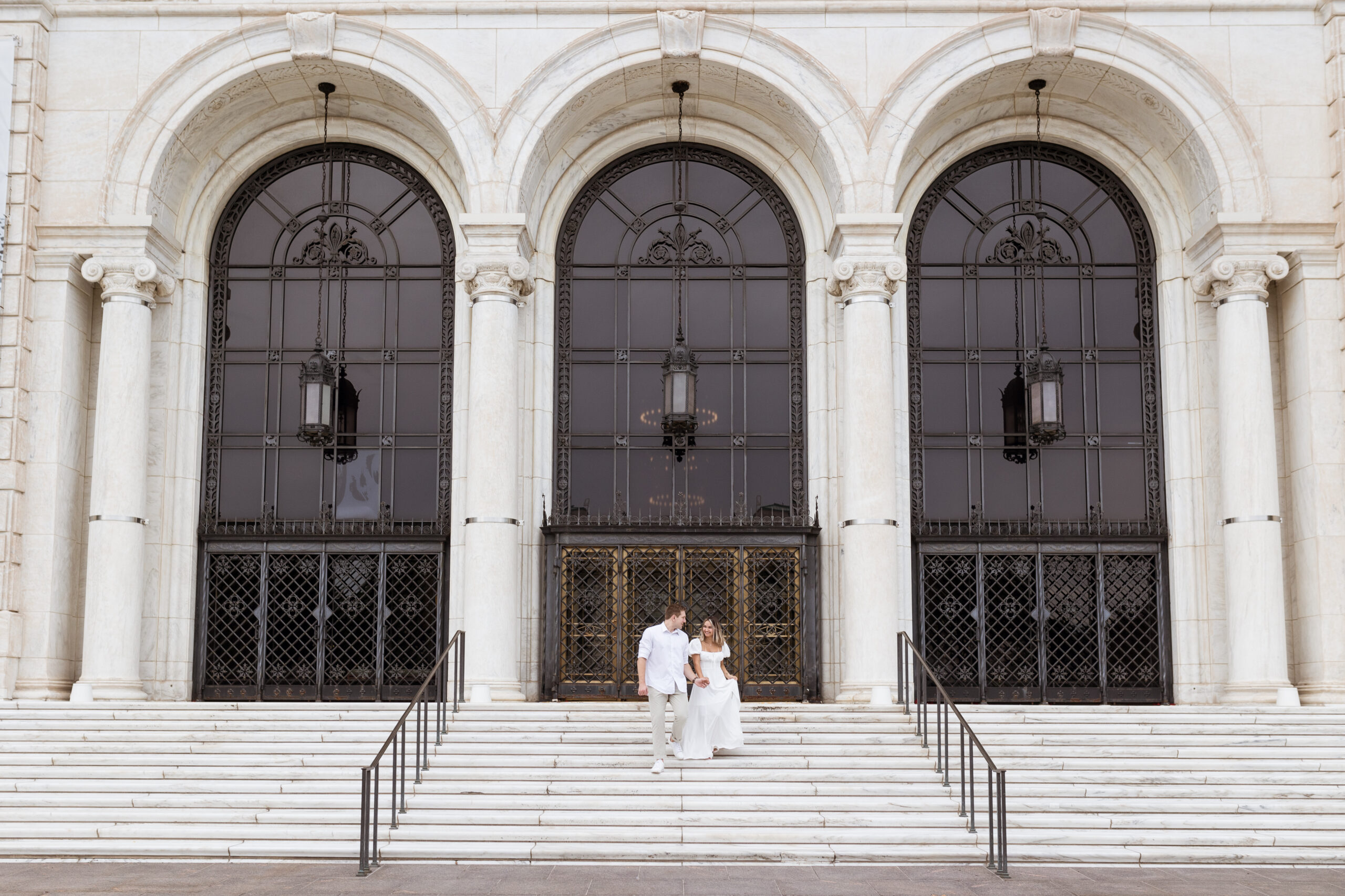 Engagement photography at the Detroit Institute of Arts in Detroit